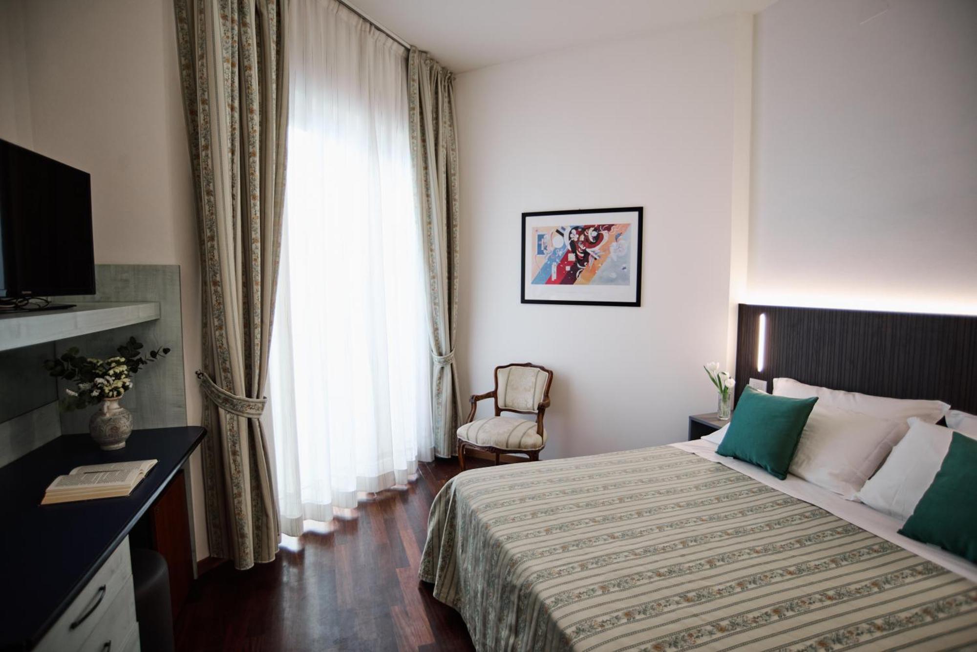 Hotel Negresco Cattolica Exterior foto